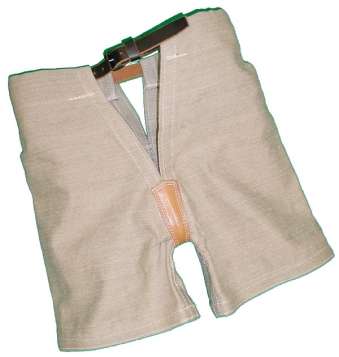 Schwingerhose mit Gürtel